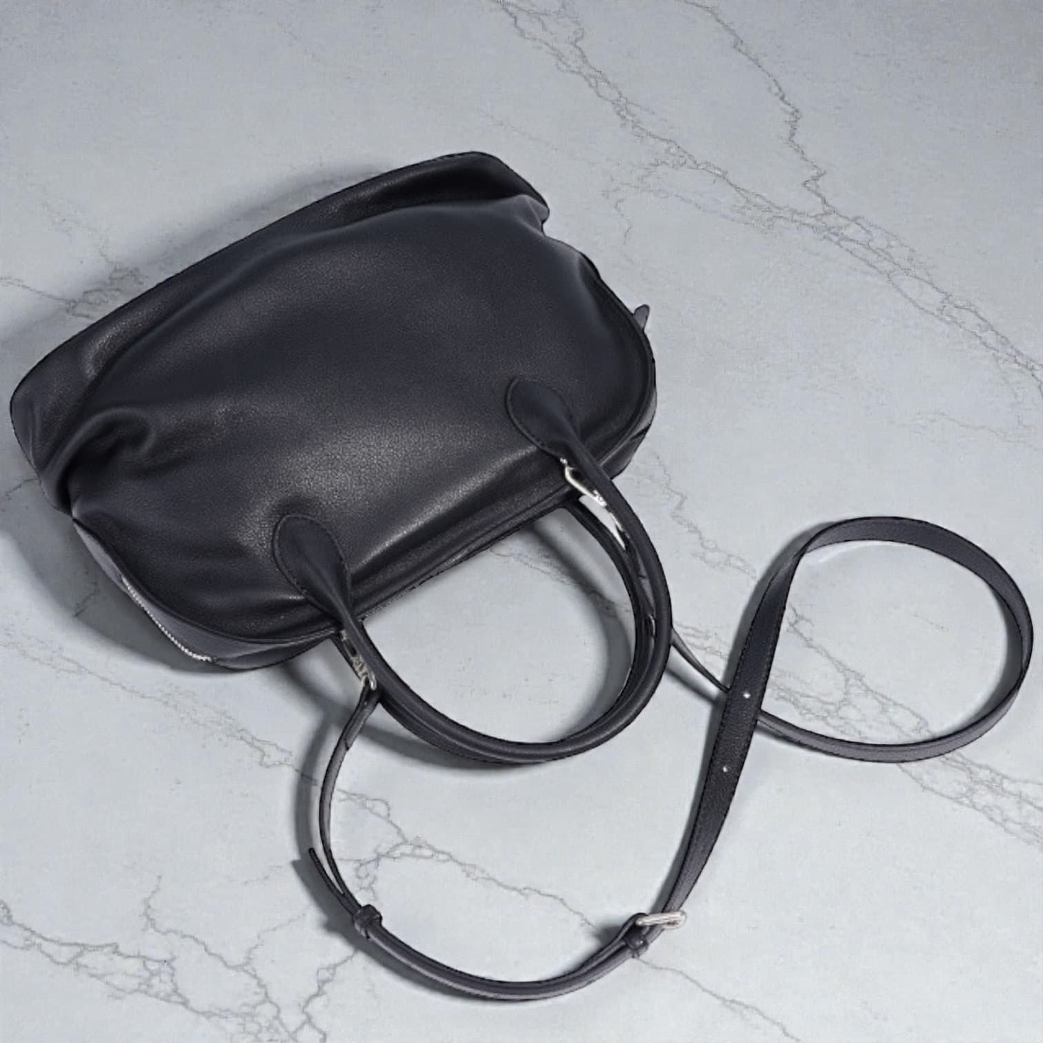 466 本革RZナチュラルバッグ ブラック A4対応 通勤バッグ　ルビリア