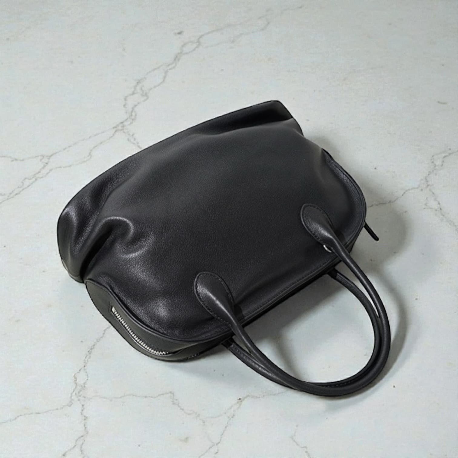 466 本革RZナチュラルバッグ ブラック A4対応 通勤バッグ　ルビリア