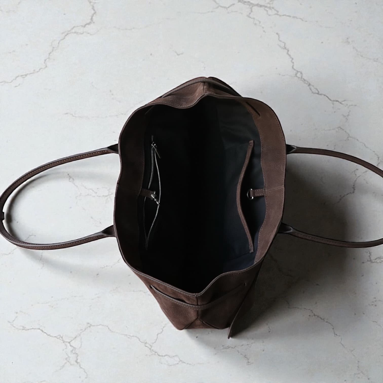 538 鹿革RBバッグ MOCHA｜A4収納・軽量0.5kg・上質ディアレザー　ルビリア