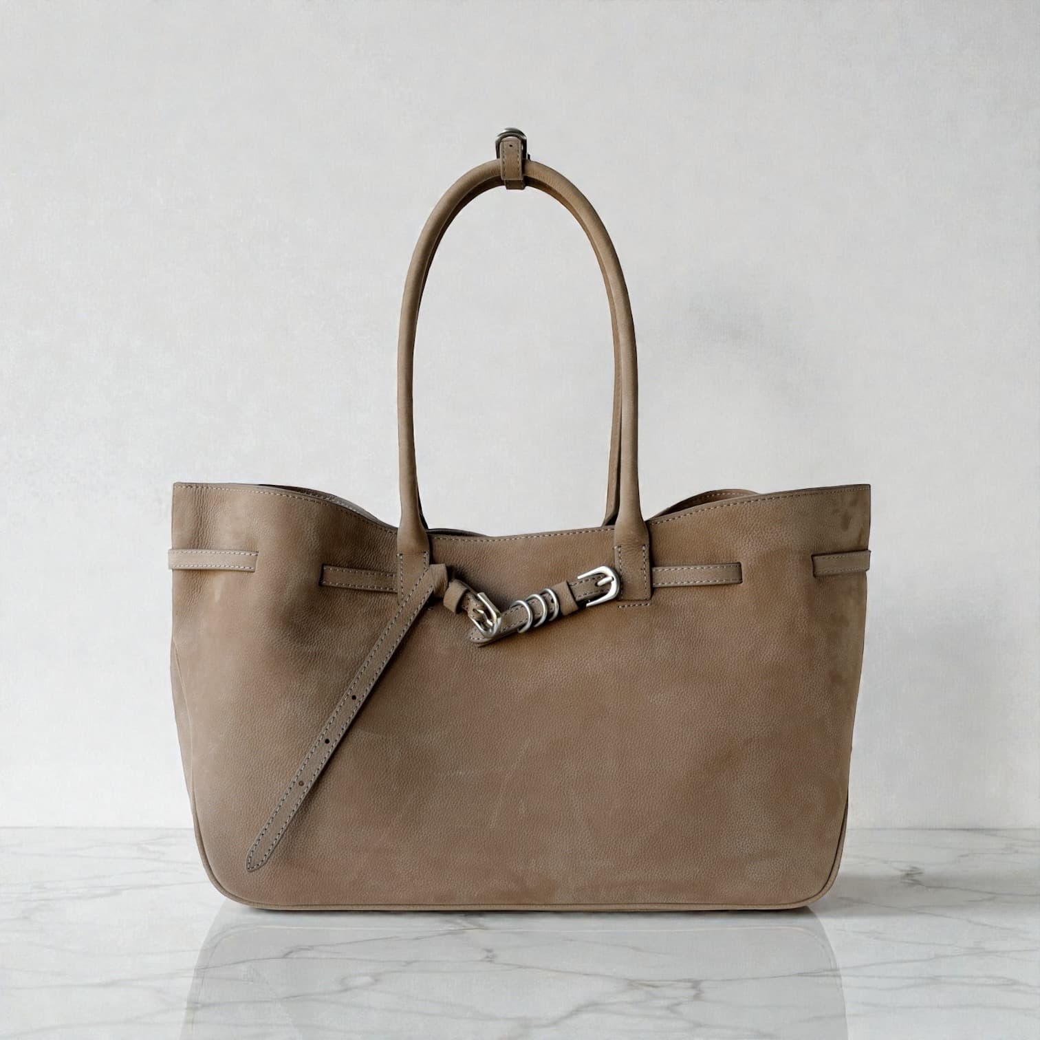 538 鹿革RBバッグ BEIGE｜A4収納・軽量0.5kg・上質ディアレザー　ルビリア