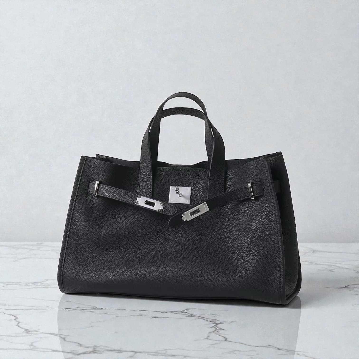 550 本革FBラージバッグ ブラック｜A4・PC対応の上質レザー通勤バッグ　ルビリア