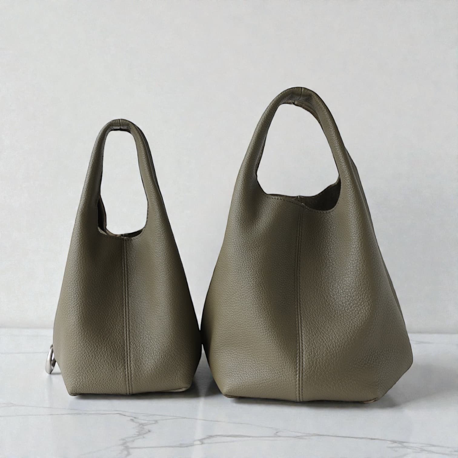 557 本革NバケットバッグS&M カーキ  本革で上品　ルビリア