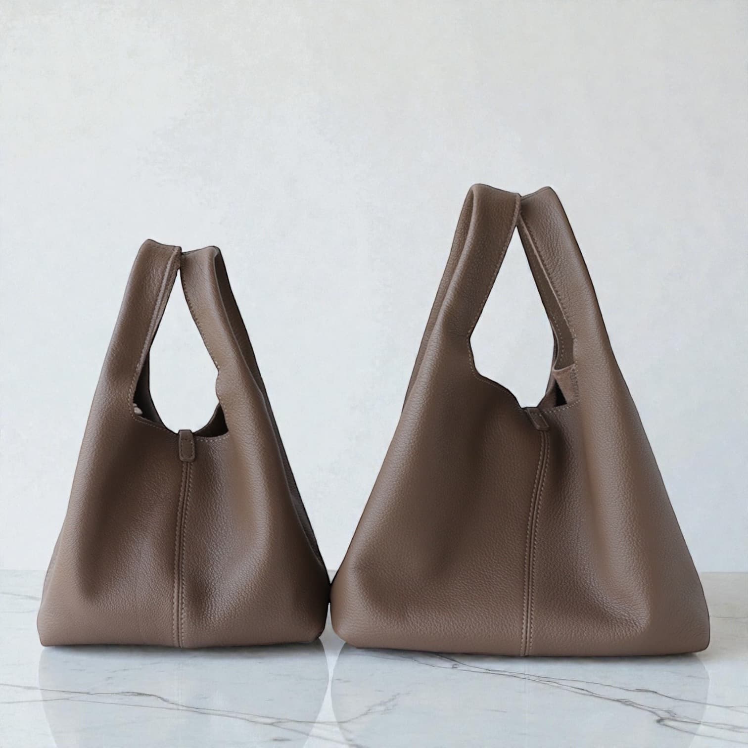 557 本革NバケットバッグS&M ベージュ  本革で上品　ルビリア