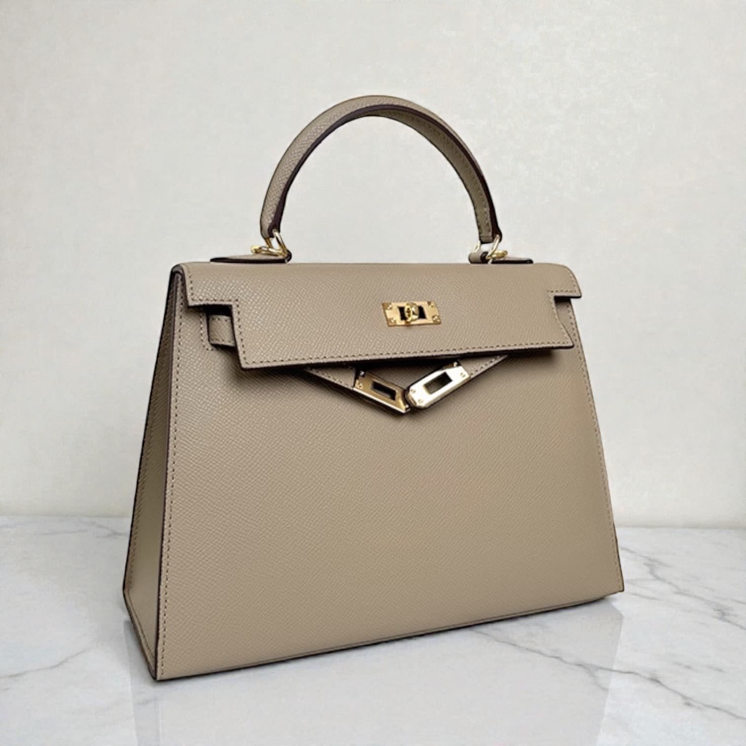 562本革FBフラップバッグ BEIGE｜軽量0.5kgの上品セレモニーバッグ　卒園式・卒業式・入園式・入学式にもぴったり　ルビリア