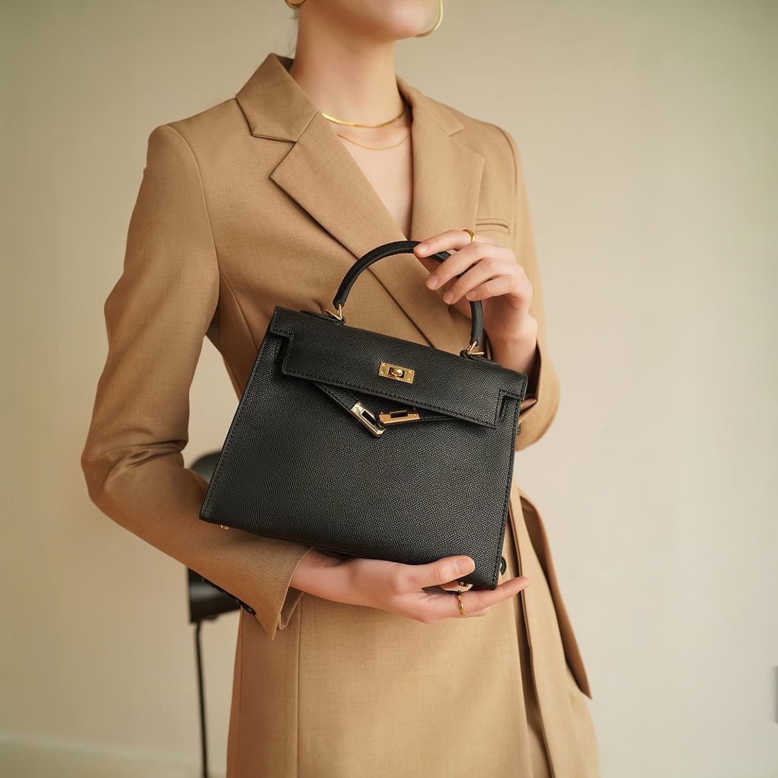 562本革FBフラップバッグ BLACK｜軽量0.5kgの上品セレモニーバッグ　卒園式・卒業式・入園式・入学式にもぴったり　ルビリア