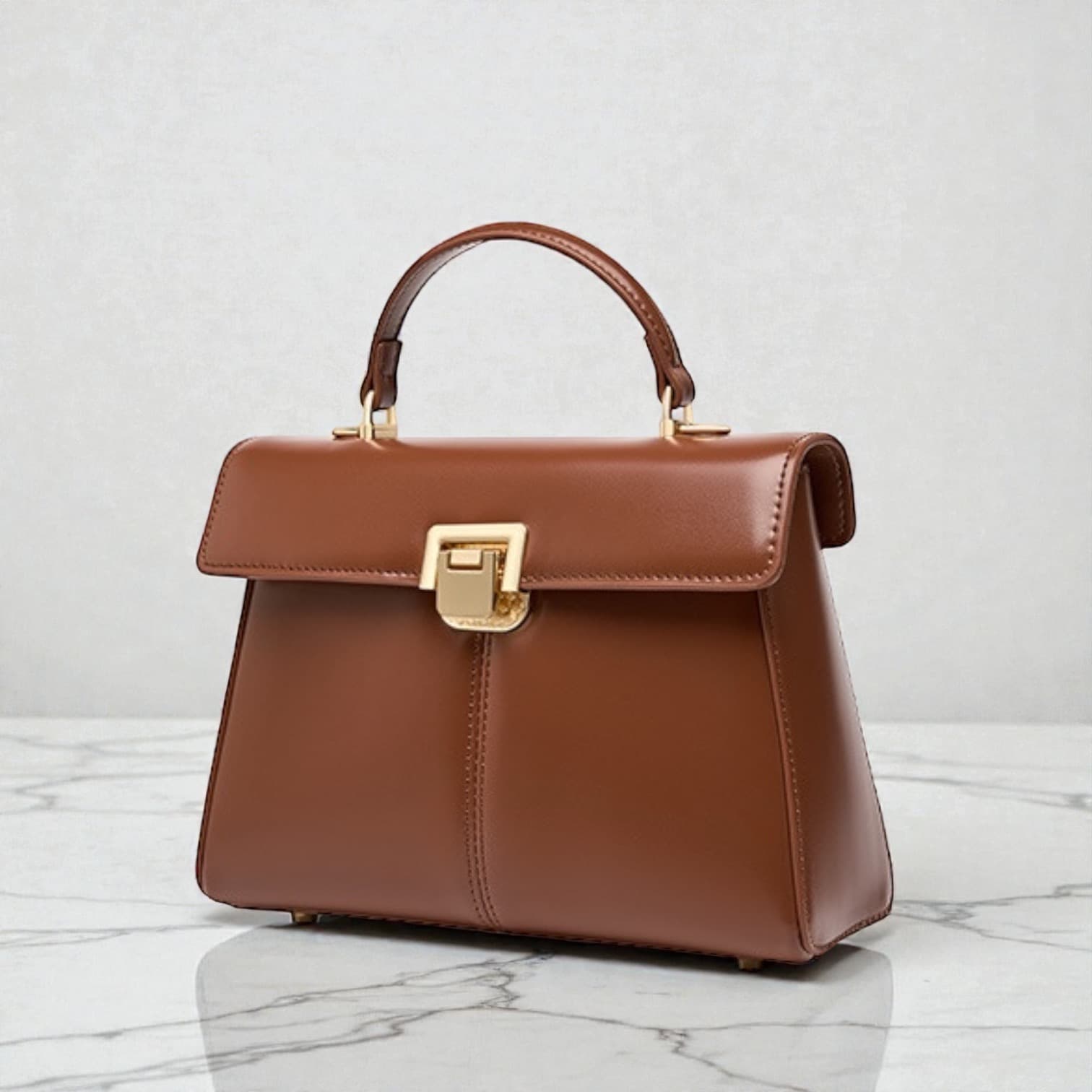 575 牛革クラシカルフラップバッグ BROWN｜セレモニーにも映える艶本革フラップ　ルビリア