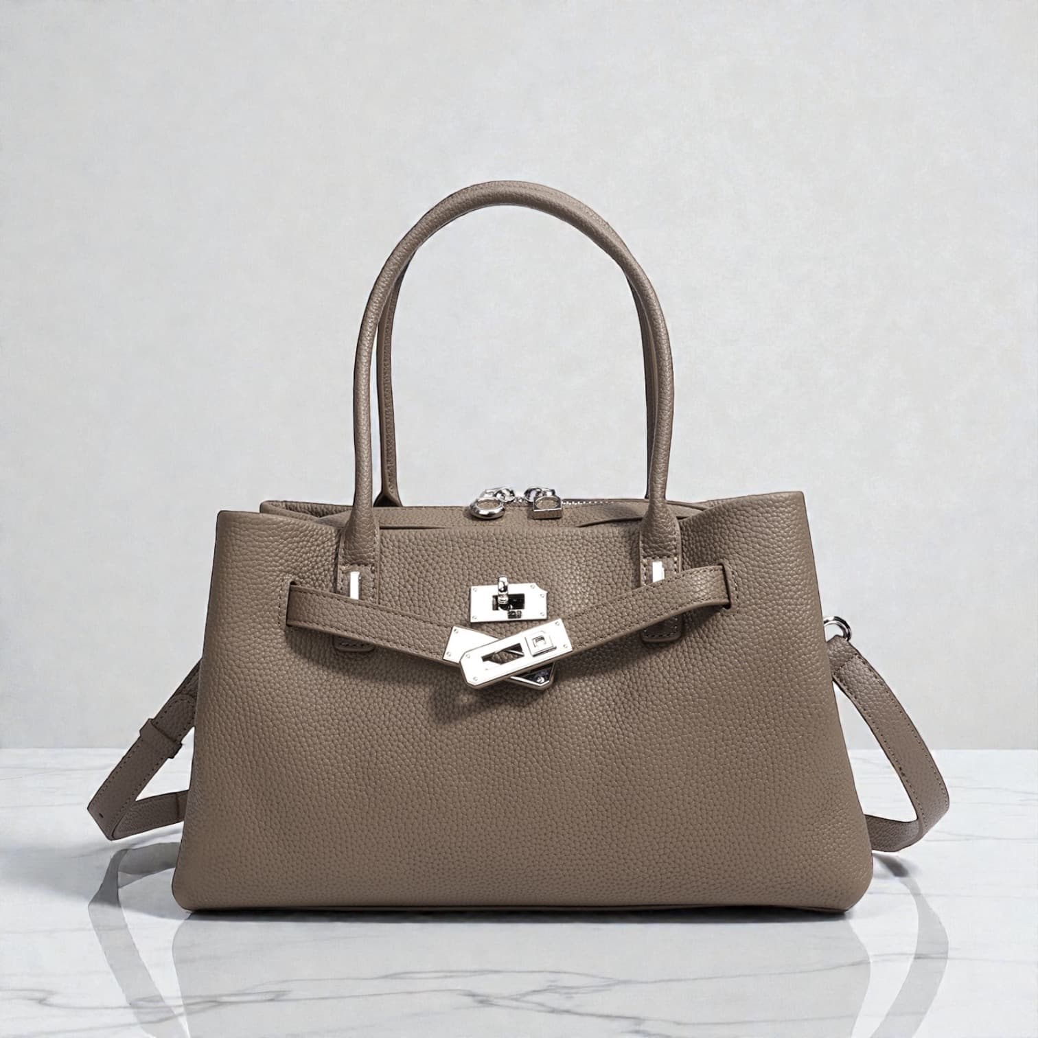 584 本革FBストラクチャードバッグ　ベージュ｜大開口ファスナーで出し入れ快適　ルビリア