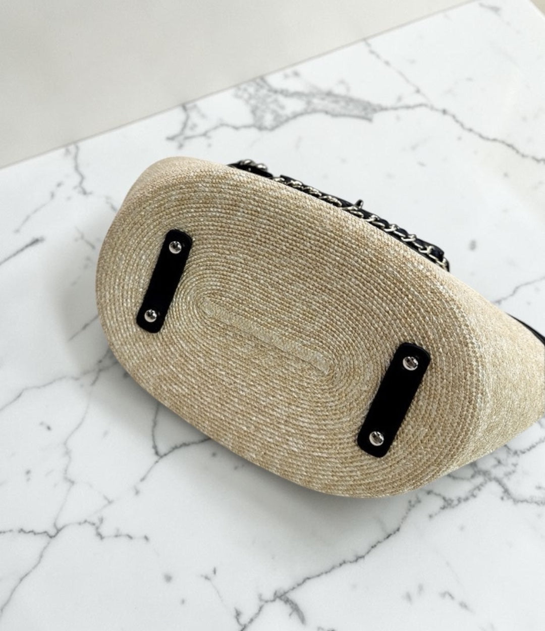 lv593 羊革HBチェーンカゴバッグ/ブラック/上質×きちんと見えする上品夏バッグ　ルビリア