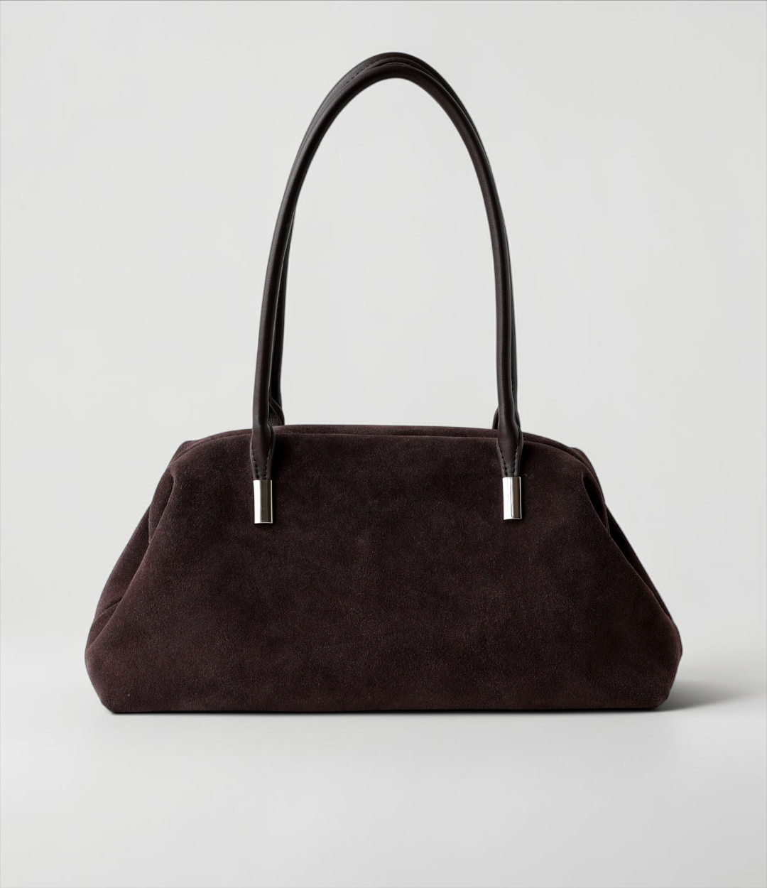 LUVILIA 638 D.BROWNの正面。牛革スウェードの表情と長い持ち手。